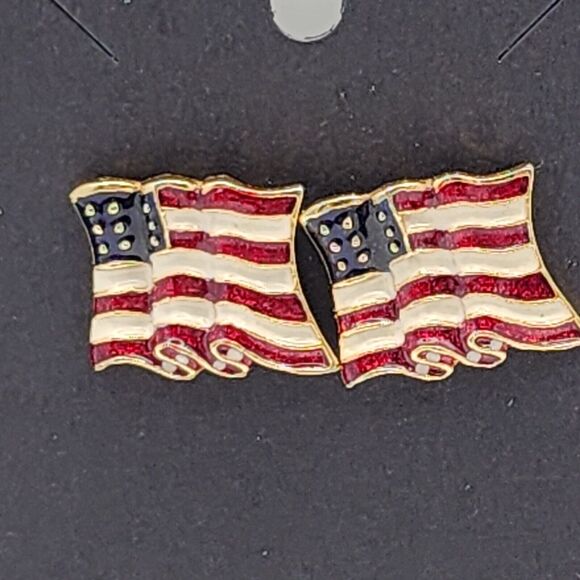 Vintage USA Waving Flags Enamel Red White Blue Gold Trim Pierced Earrings - Picture 1 of 5